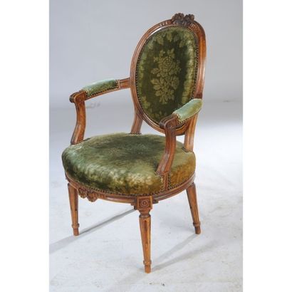 FAUTEUIL CABRIOLET LOUIS XVI en bois naturel...