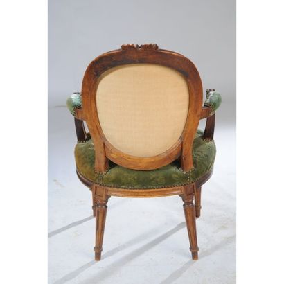 FAUTEUIL CABRIOLET LOUIS XVI en bois naturel...