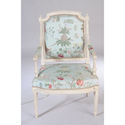 PAIRE DE FAUTEUILS LOUIS XVI à dos plat à...