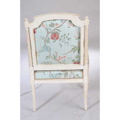 PAIRE DE FAUTEUILS LOUIS XVI à dos plat à...