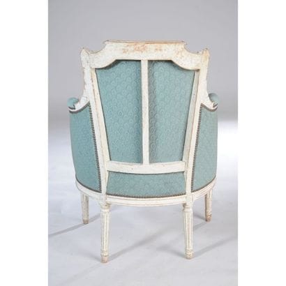PAIRE DE BERGERES LOUIS XVI en bois laqué...