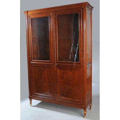 BIBLIOTHEQUE LOUIS XVI en acajou et placage...