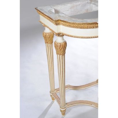 RARE ET LARGE CONSOLE LOUIS XVI à 6 pieds...