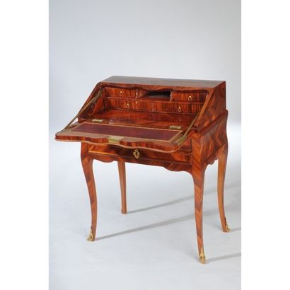 PETIT BUREAU DOS D’ANE LOUIS XV toutes faces...