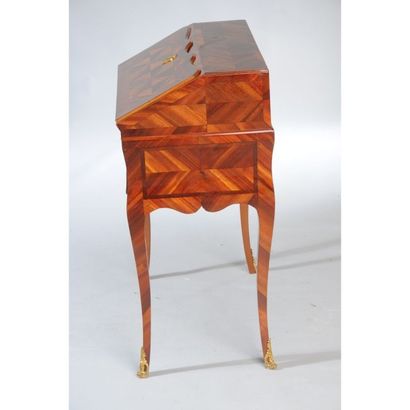 PETIT BUREAU DOS D’ANE LOUIS XV toutes faces...