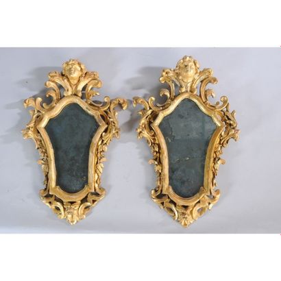 PAIRE DE PETITS MIROIRS LOUIS XIV en forme...