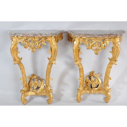 PAIRE DE PETITES CONSOLES LOUIS XV en bois...