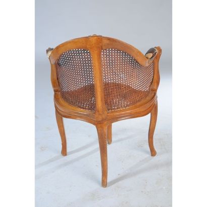 FAUTEUIL DE BUREAU LOUIS XV dit « Couillard »...