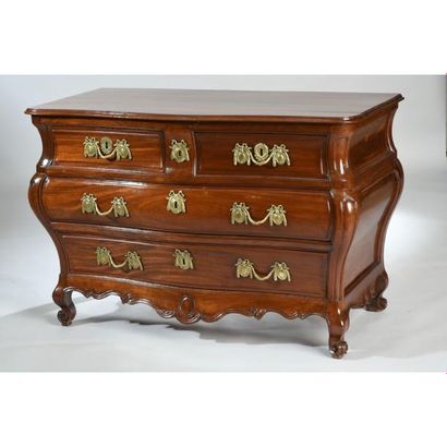 COMMODE LOUIS XV de port en acajou massif....