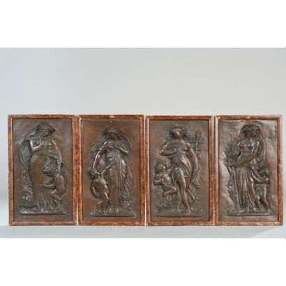 GERMAIN J.B. Ensemble de 4 plaques en bronzes...