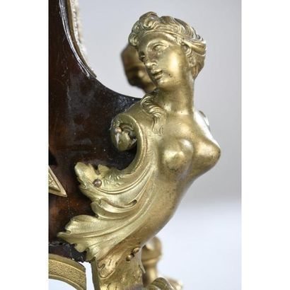 CARTEL LOUIS XIV et son cul de lampe en bois...