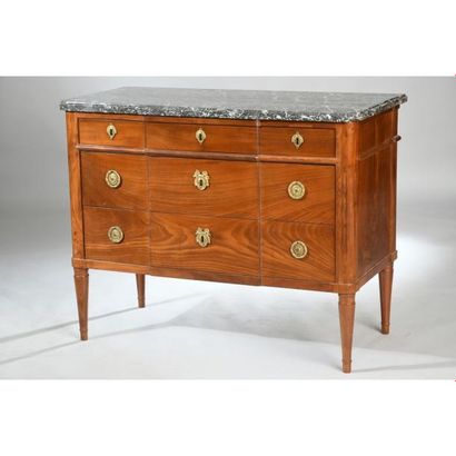 COMMODE LOUIS XVI de forme rectangulaire...