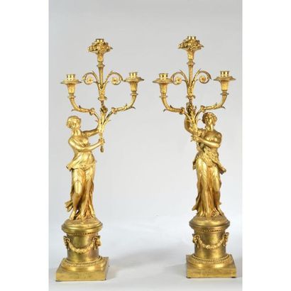 IMPORTANTE PAIRE DE CANDÉLABRES LOUIS XVI...