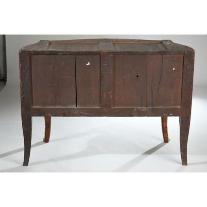 PETIT Nicolas. COMMODE SAUTEUSE LOUIS XV...