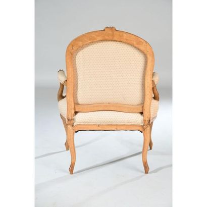 PAIRE DE FAUTEUILS LOUIS XV à dos plat à...