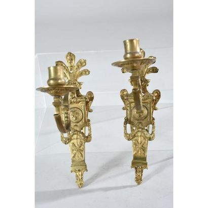PAIRE D’APPLIQUES LOUIS XIV à 1 bras de lumière...