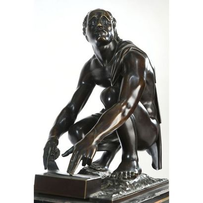 PAIRE DE SUJETS en bronze à belle patine...