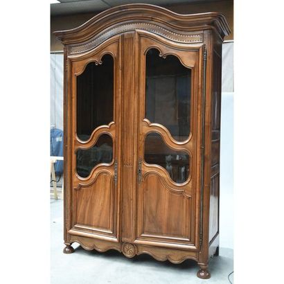 GRANDE ARMOIRE FORMANT BIBLIOTHEQUE en noyer...