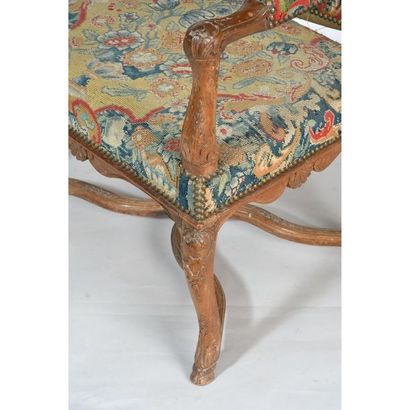 RARE SUITE DE 6 FAUTEUILS RÉGENCE à haut...