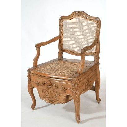 FAUTEUIL DE COMMODITE RÉGENCE en bois naturel...