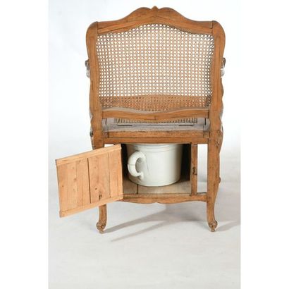 FAUTEUIL DE COMMODITE RÉGENCE en bois naturel...