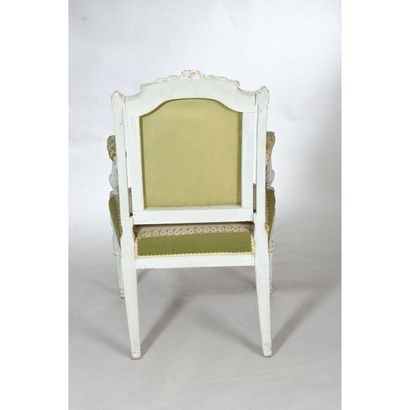 ENSEMBLE DE SALON LOUIS XVI comprenant 8...