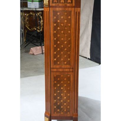 EXCEPTIONNEL SECRETAIRE LOUIS XVI en placage...