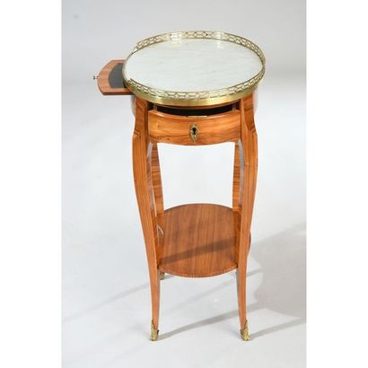 TABLE DE SALON TRANSITION de forme tambour...