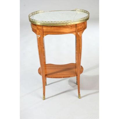 TABLE DE SALON TRANSITION de forme tambour...