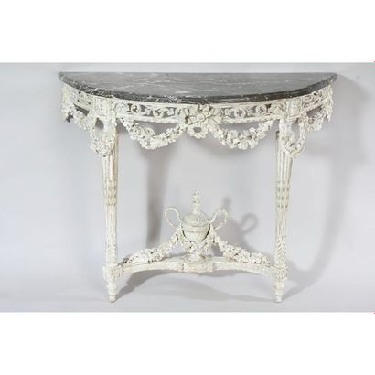 CONSOLE LOUIS XVI de forme demi lune en bois...