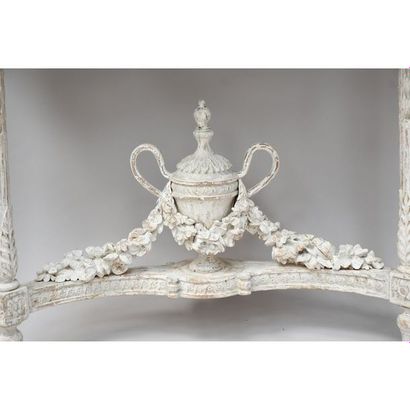 CONSOLE LOUIS XVI de forme demi lune en bois...