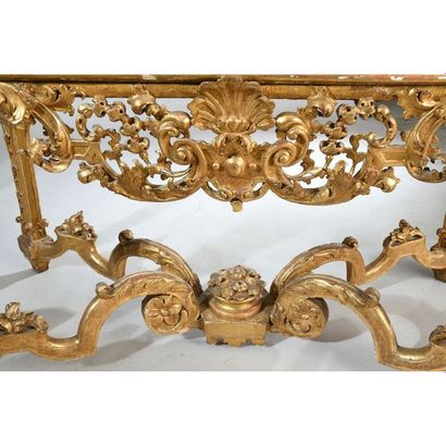 TABLE A GIBIER LOUIS XIV en bois doré et...