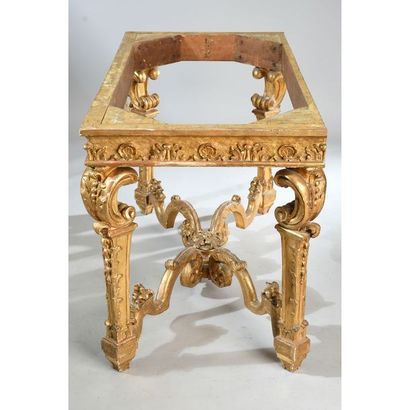 TABLE A GIBIER LOUIS XIV en bois doré et...