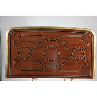 COMMODE LOUIS XIV à plateau bois en placage...