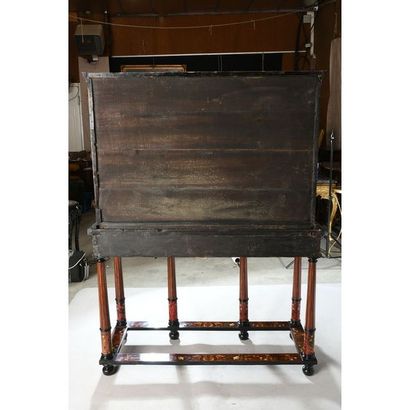 EXCEPTIONNEL CABINET LOUIS XIV SUR SON PIETEMENT...