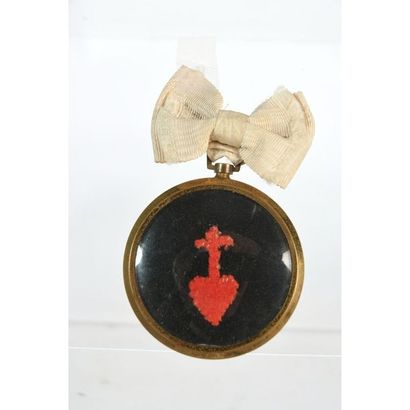 MEDAILLON avec le cœur vendéen et un petit...
