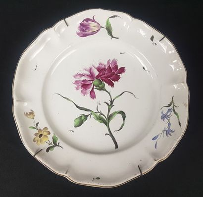 STRASBOURG

Earthenware plate with contoured...