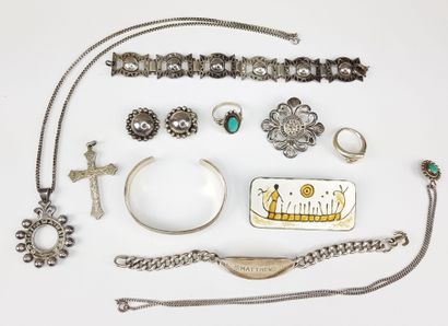 LOT of silver jewellery, consisting of PINS,...