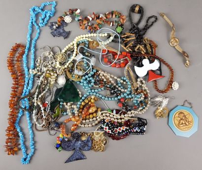 LOT de bijoux fantaisie - en l'état
