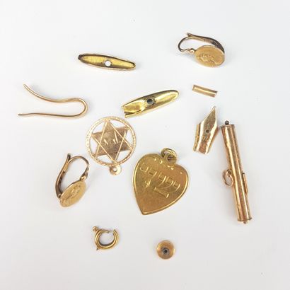 LOT of gold 750 ‰ jewelry, consisting of...