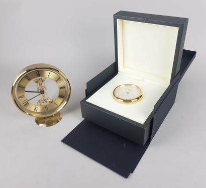 WEMPE - Round brass and glass TABLE WATCH...