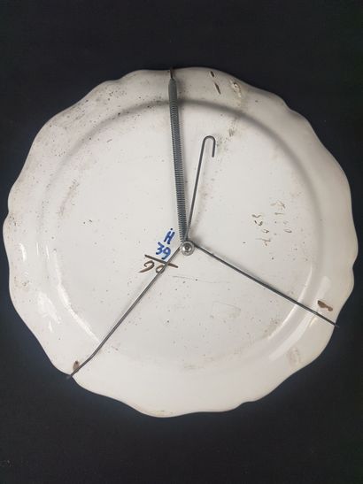 STRASBOURG

Earthenware plate with contoured...