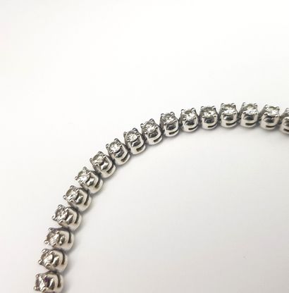 BRACELET river in white gold set with forty-eight...