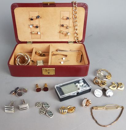 Pair of 585 gold Cufflinks ‰ with cut sides...