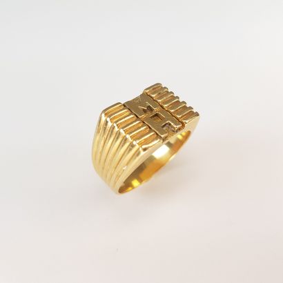 Yellow gold 750 ‰ CHEVALIERE with rectangular...