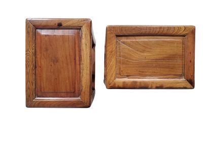 CHINA, 19th century
Pair of elm wood saddles,...