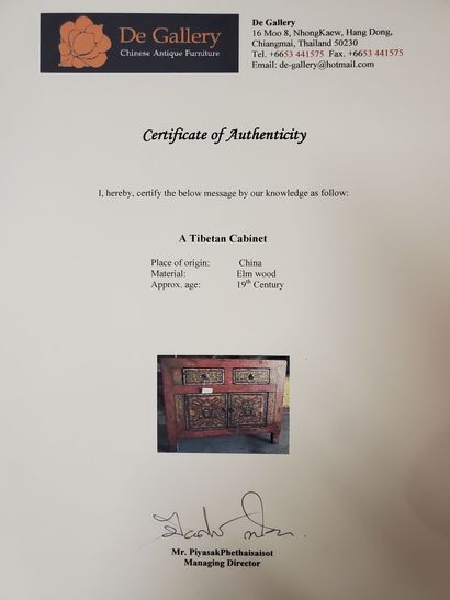 TIBET, 19th century
Red lacquered wood cabinet,...