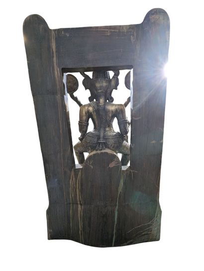 INDIA - 20th century
Large bronze stele depicting...