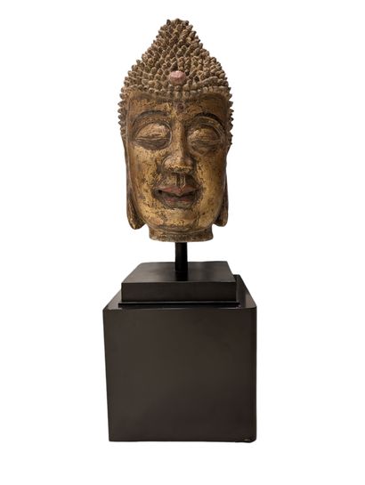 CHINA, early 20th century
Large sculpture...
