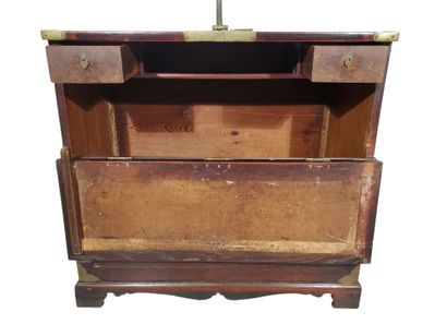 KOREA, late Choson period, 19th century
Chest...